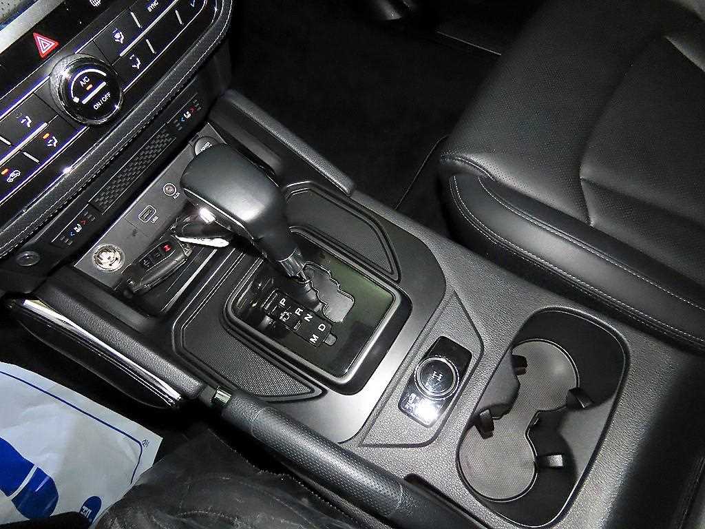 Ssangyong Rexton - Vista 12