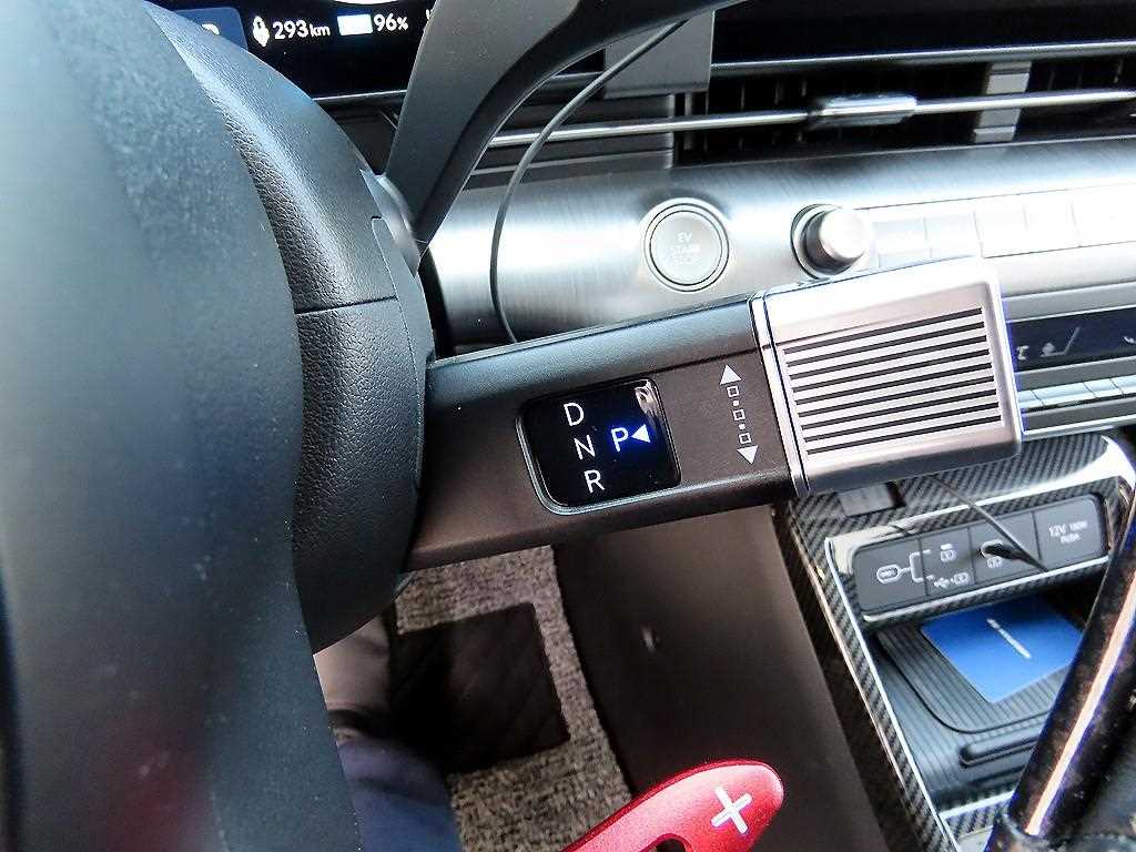 HYUNDAI Kona - Vista 11