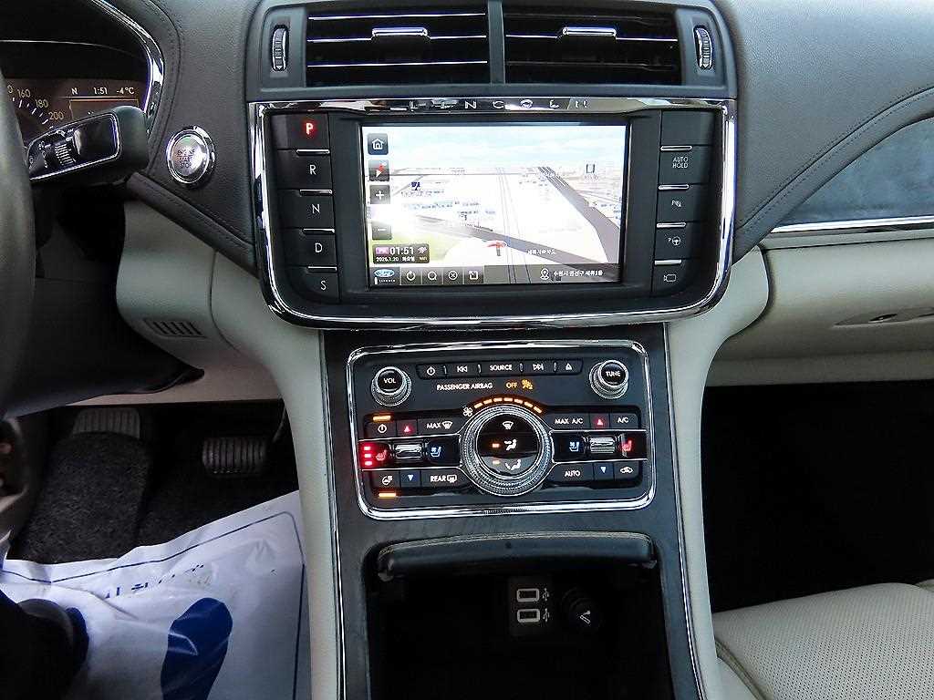 Lincoln Continental - Vista 12