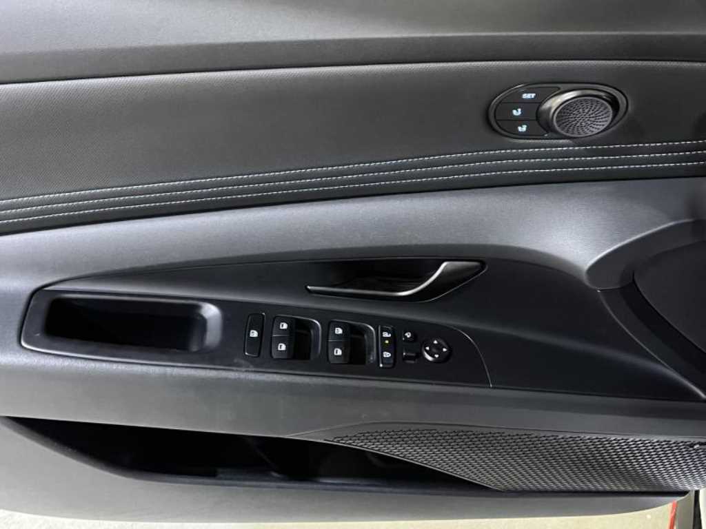 HYUNDAI Avante - Vista 8