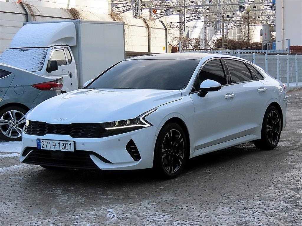 KIA K5 2023 Blanco - Importación desde Corea - HF Imports Iquique - Foto 1