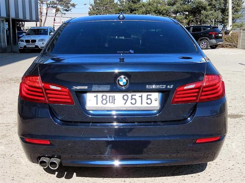 BMW 5 Series - Vista 4