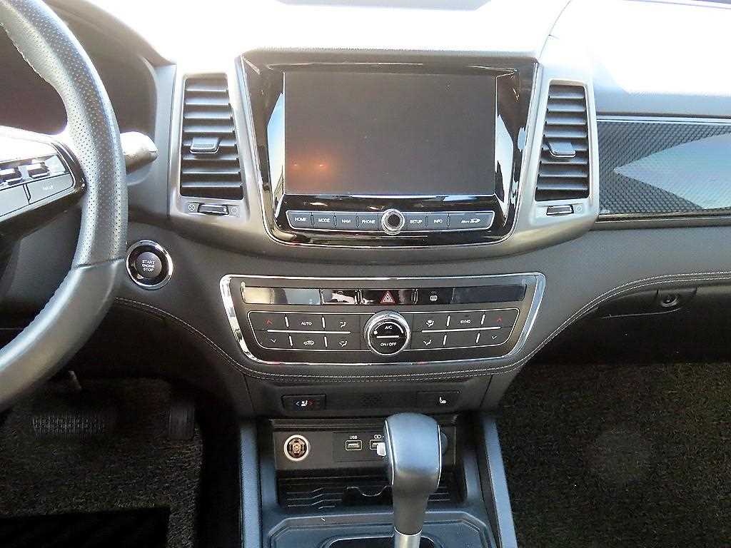 Ssangyong Rexton - Vista 11