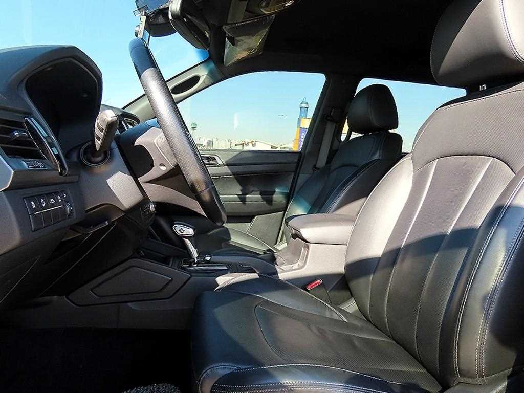 Ssangyong Rexton - Vista 6