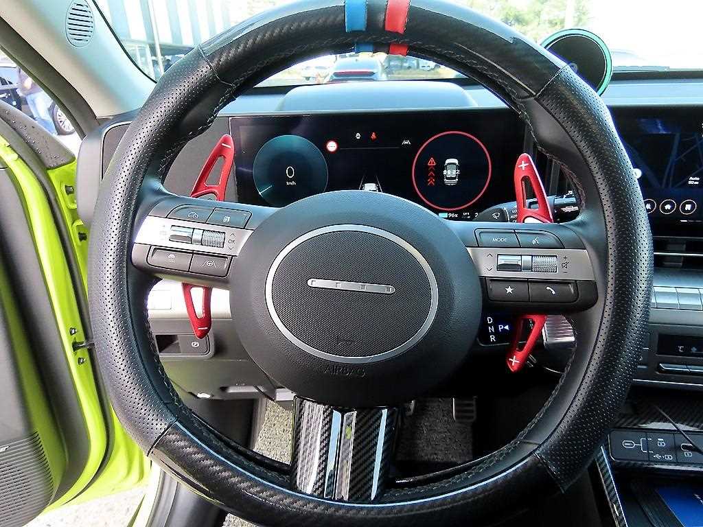 HYUNDAI Kona - Vista 8