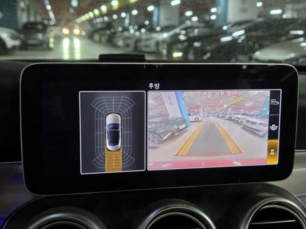 Mercedes Benz C Class - Vista 12