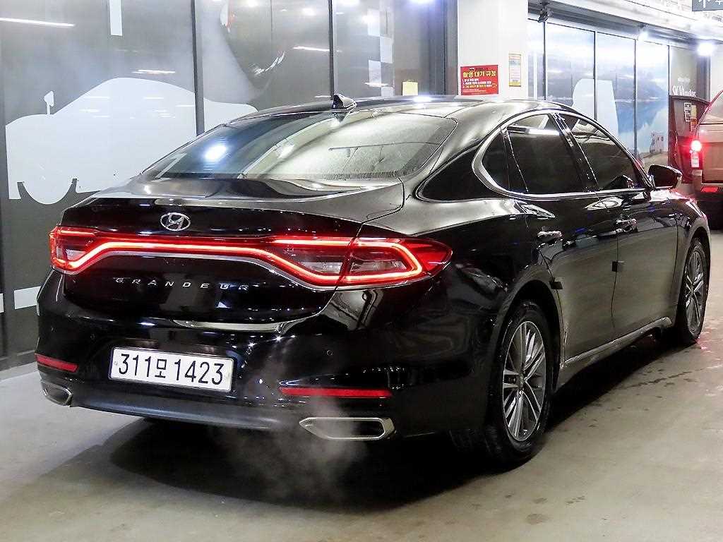 HYUNDAI Grandeur - Vista 4