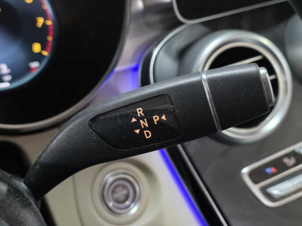 Mercedes Benz C Class - Vista 10