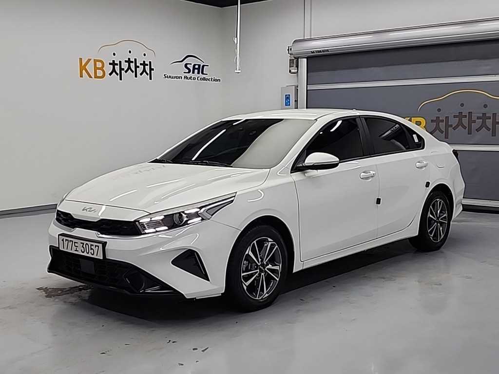 KIA K3 2022 Blanco - Importación desde Corea - HF Imports Iquique - Foto 1