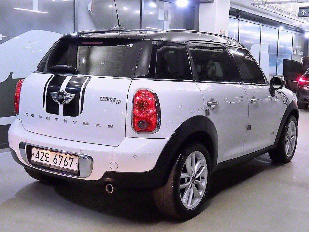 Mini Countryman - Vista 4