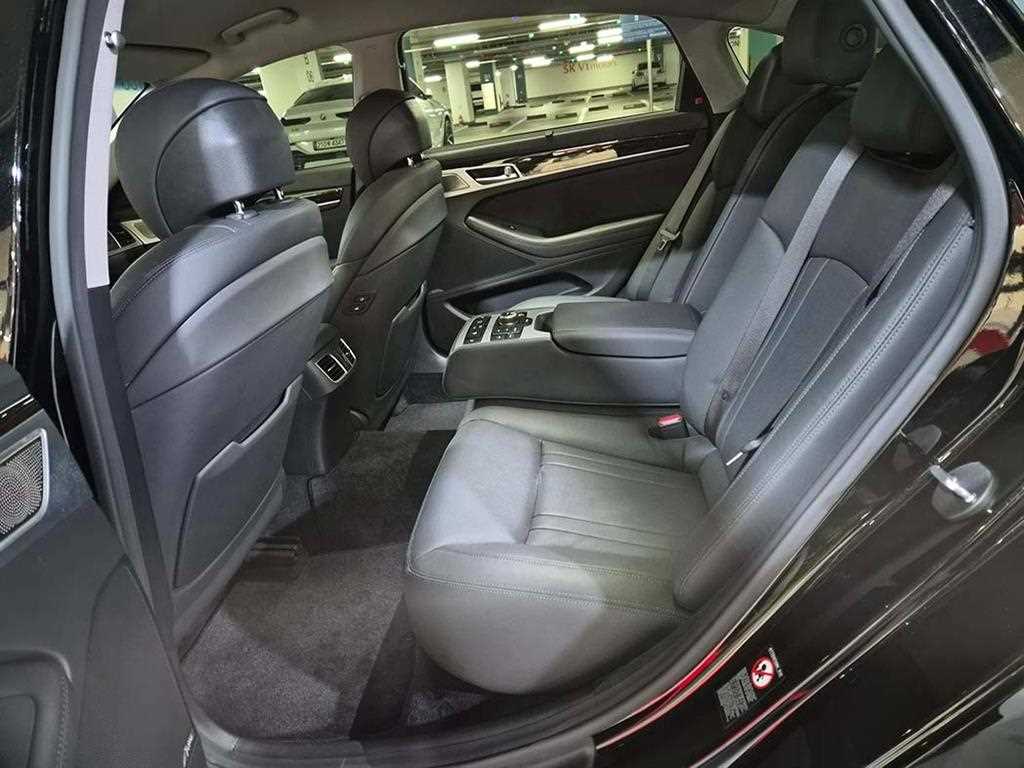 Genesis G80 - Vista 7