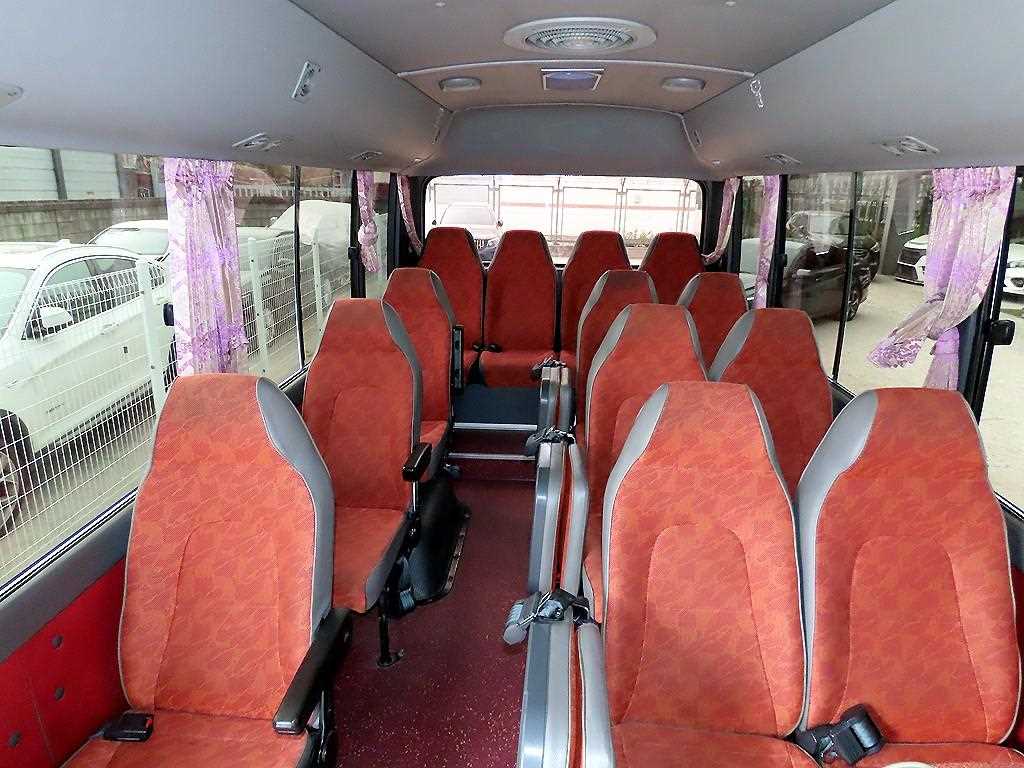 medium and large bus Hyundai bus - Vista 7