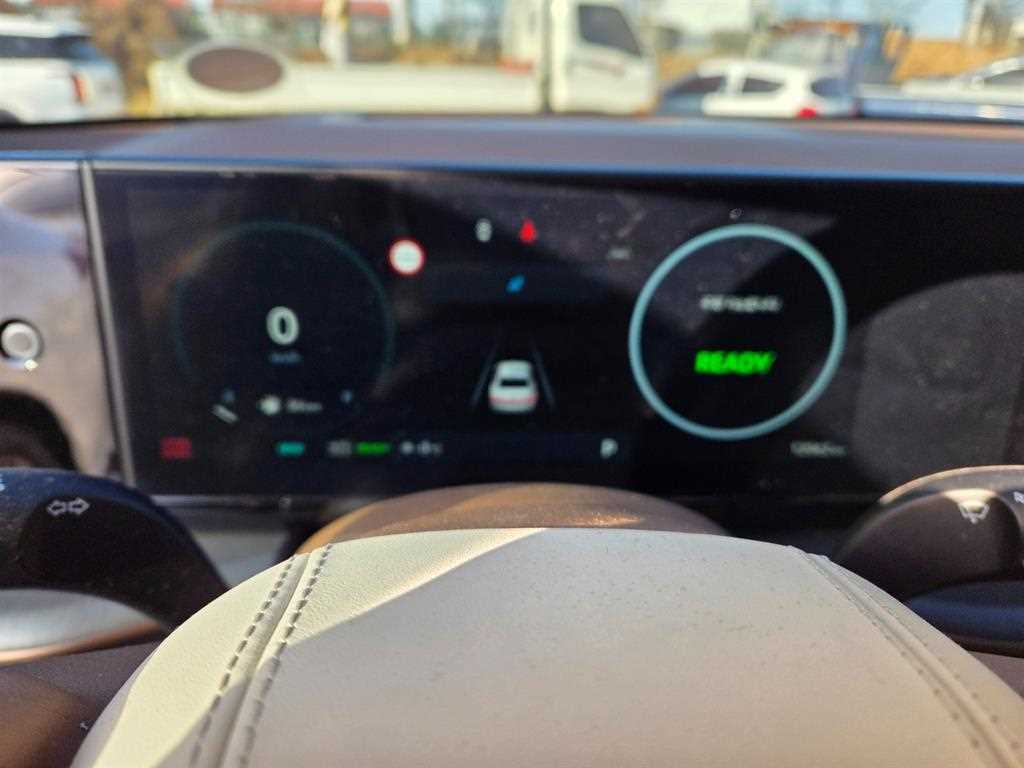 HYUNDAI Grandeur - Vista 7