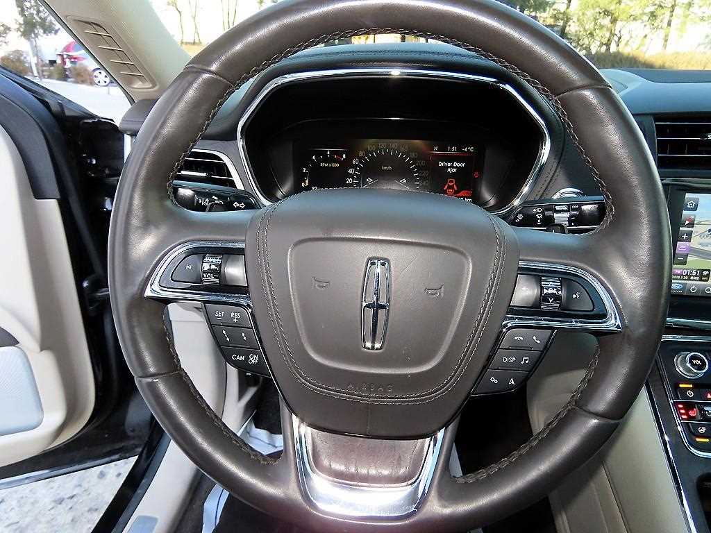 Lincoln Continental - Vista 8