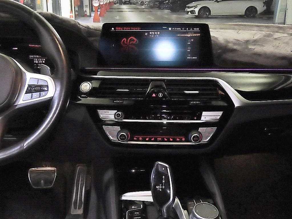 BMW 5 Series - Vista 11