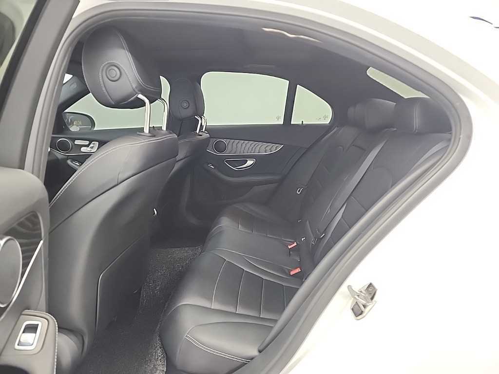 Mercedes Benz C Class - Vista 12