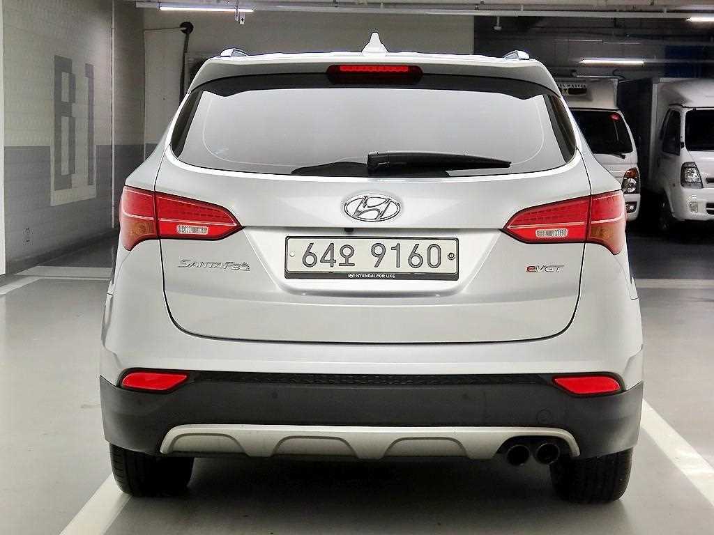 HYUNDAI Santa Fe - Vista 3