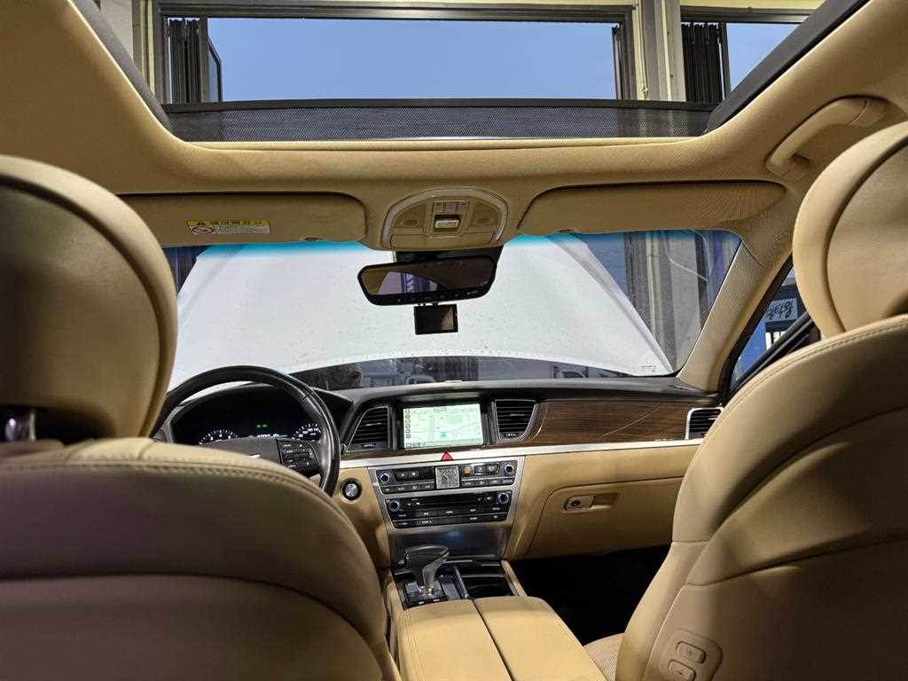 Genesis G80 - Vista 6