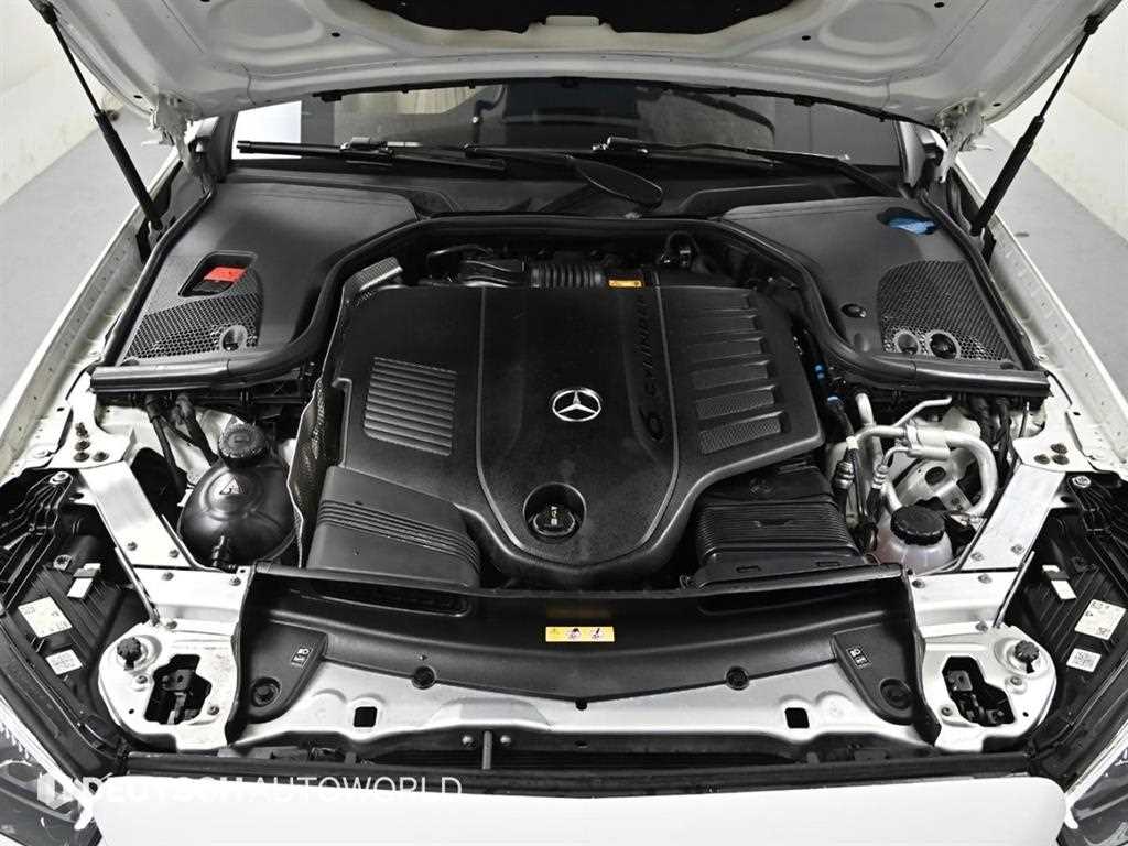 Mercedes Benz E class - Vista 7