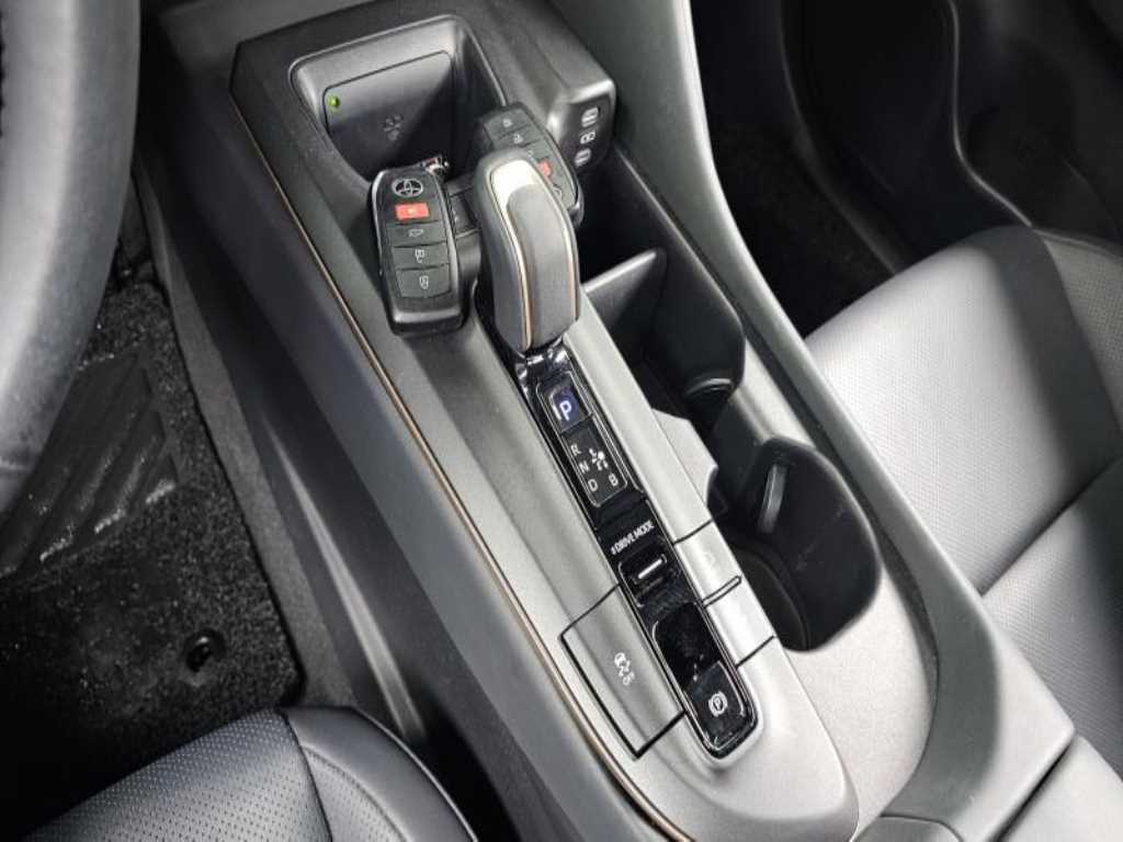 Toyota Crown - Vista 9