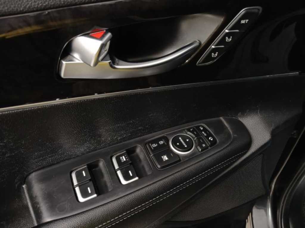 KIA Sorento - Vista 9
