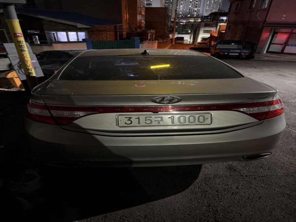 HYUNDAI Grandeur - Vista 2