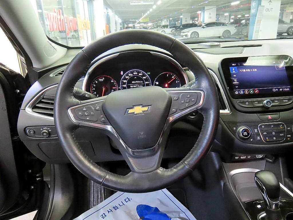 Chevrolet Malibu - Vista 8