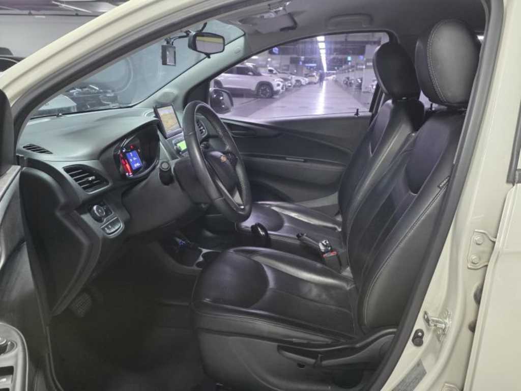 Chevrolet Spark 2016 the color of pearl - Importación desde Corea - HF Imports Iquique - Foto 15