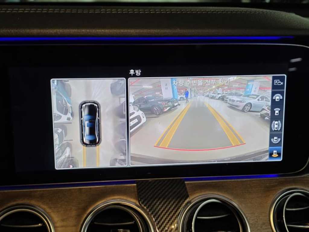 Mercedes Benz E class - Vista 12