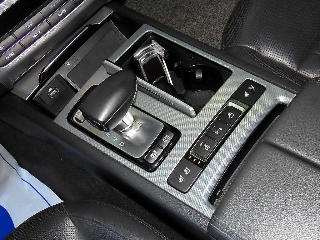 Genesis G80 - Vista 12