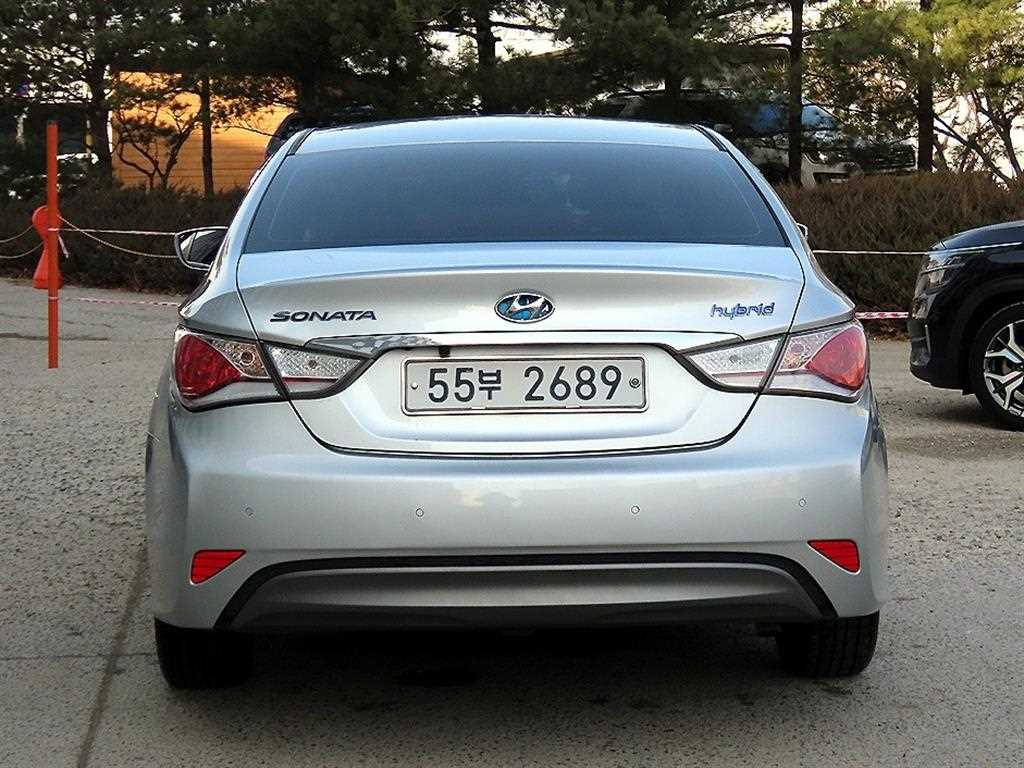 HYUNDAI Sonata - Vista 4