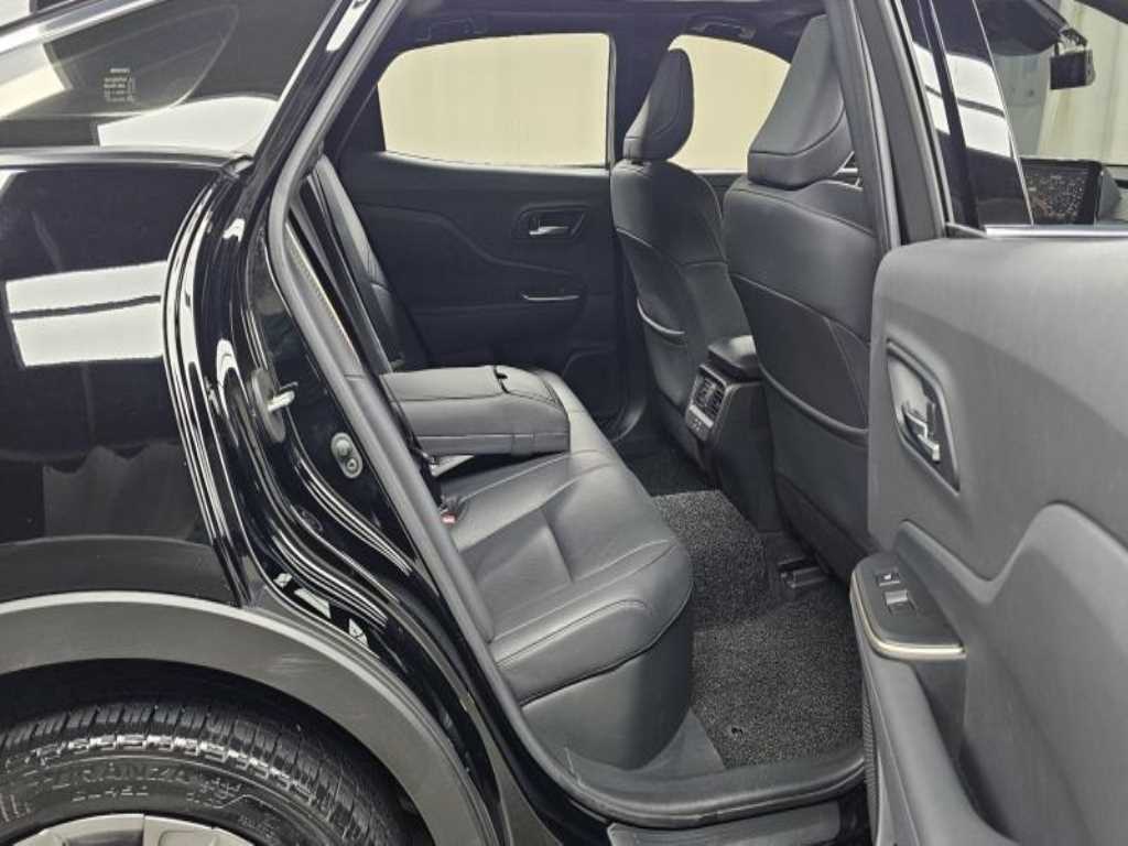 Toyota Crown - Vista 12