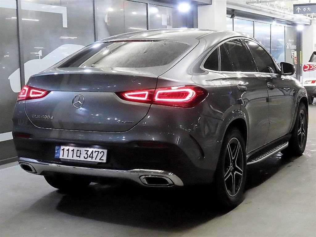 Mercedes Benz GLE Class - Vista 4