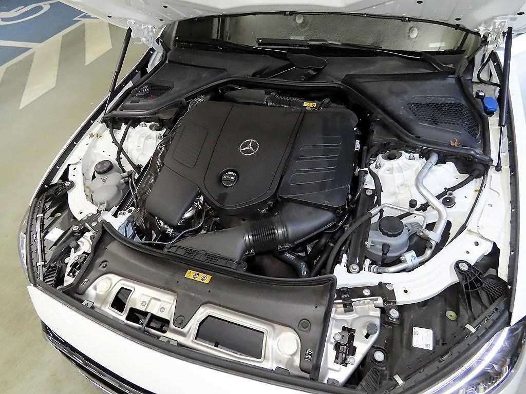 Mercedes Benz E class - Vista 10