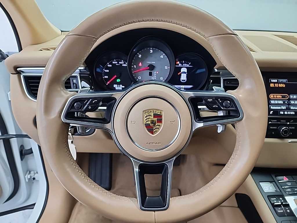 Porsche Macan - Vista 8