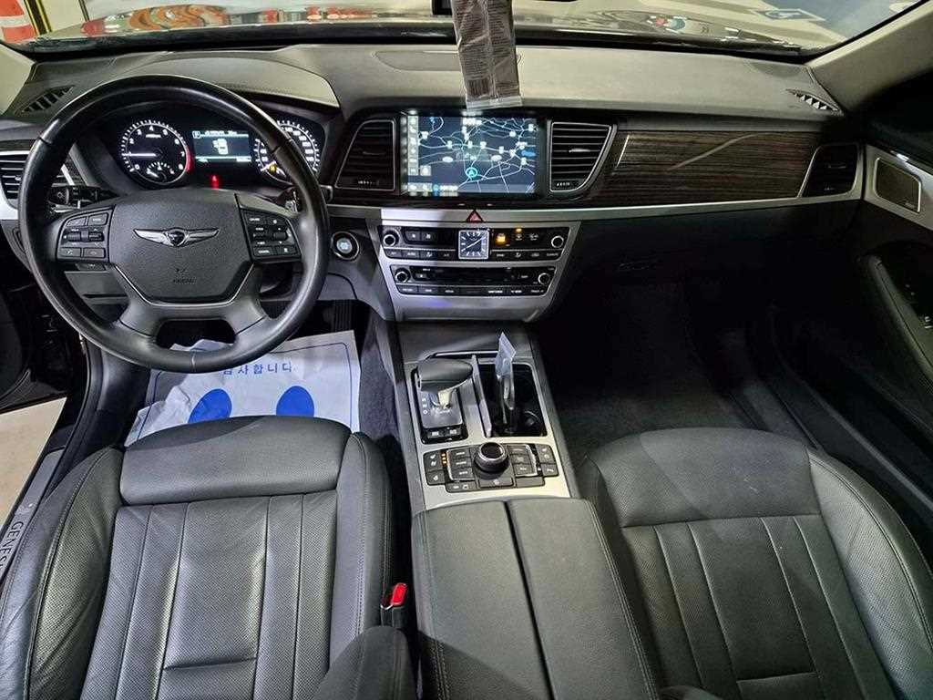 Genesis G80 - Vista 8