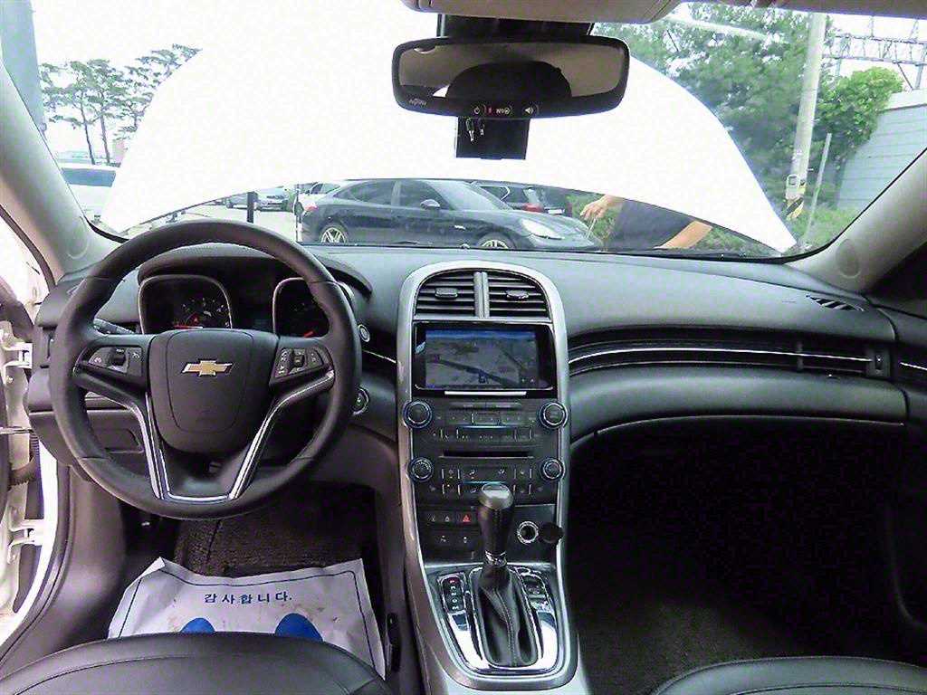 Chevrolet Malibu - Vista 7