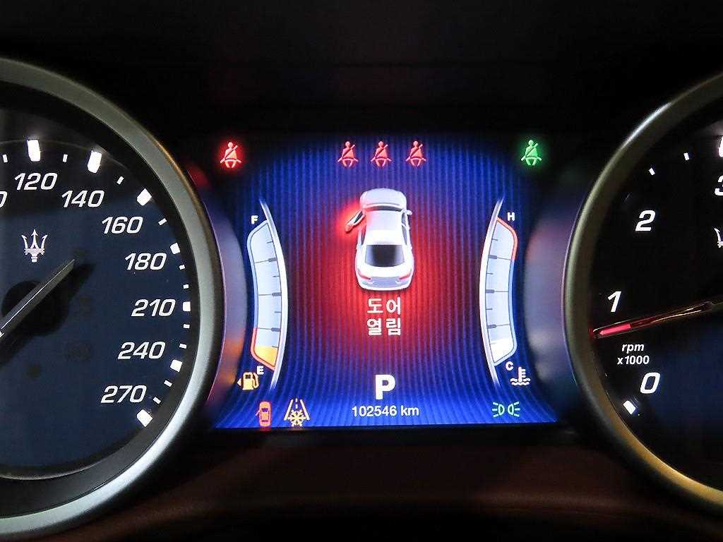 Maserati Ghibli - Vista 9