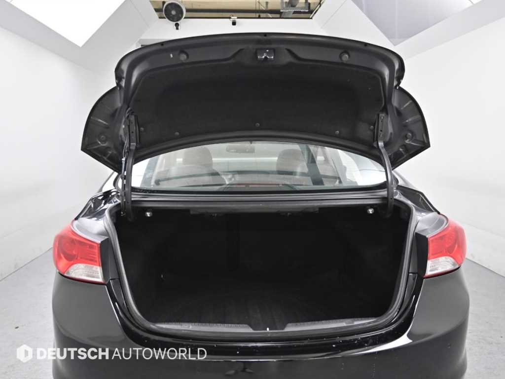 HYUNDAI Avante 2011 - Importación desde Corea - HF Imports Iquique - Foto 20