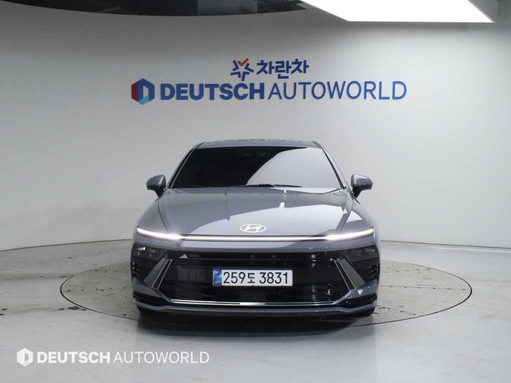 HYUNDAI Sonata - Vista 3