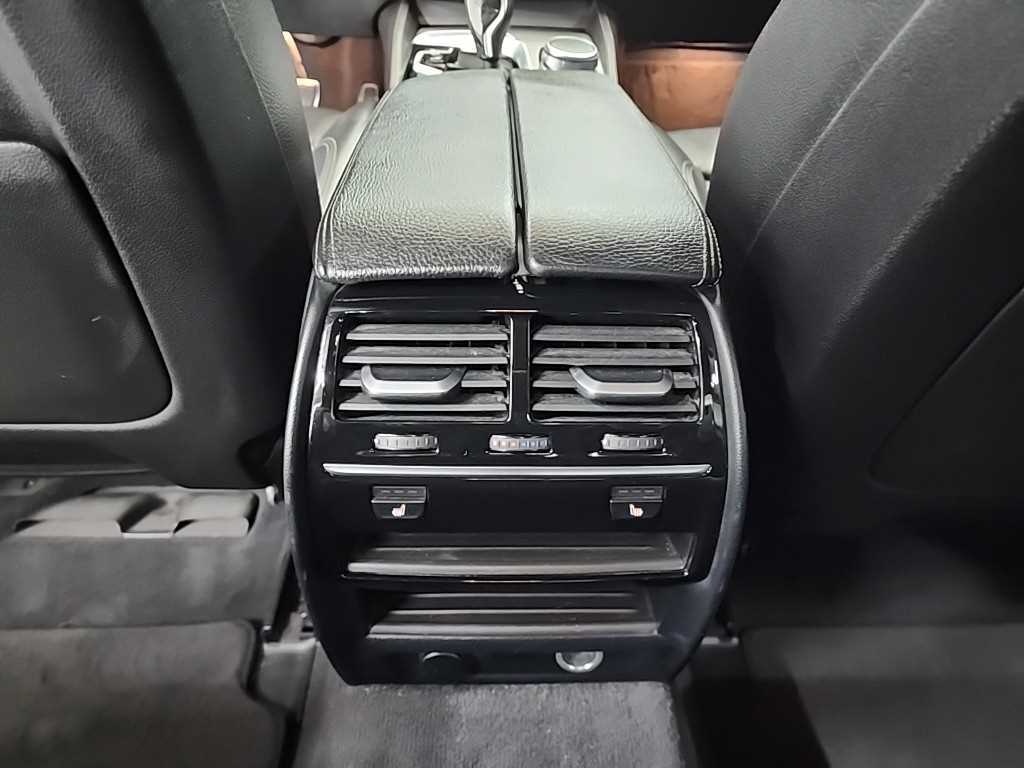 BMW 5 Series 2017 Gris - Importación desde Corea - HF Imports Iquique - Foto 13