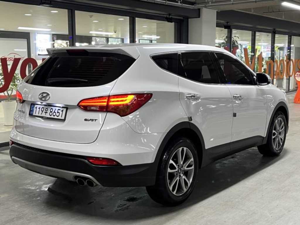 HYUNDAI Santa Fe - Vista 4