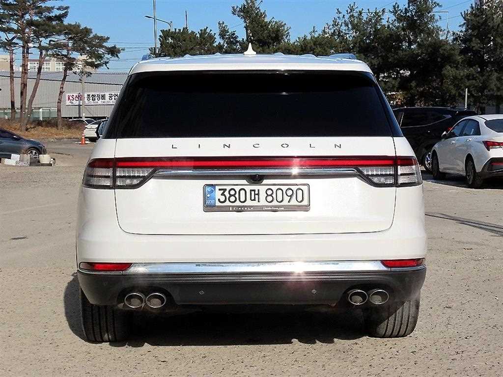 Lincoln Aviator - Vista 4