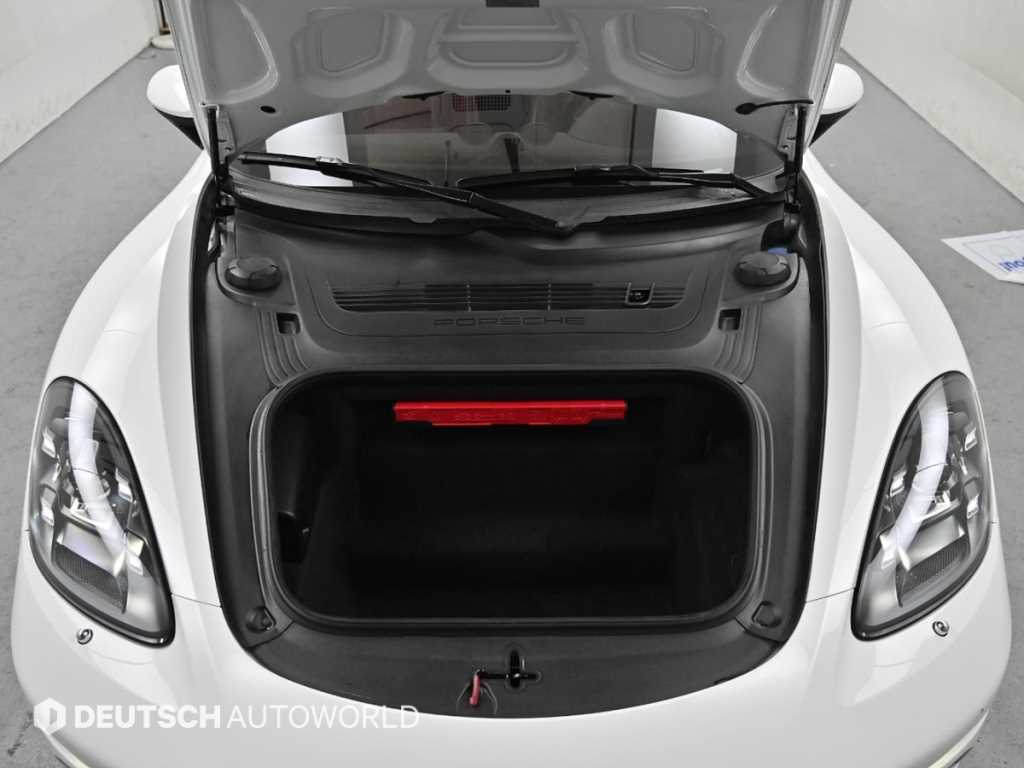 Porsche 718 - Vista 7