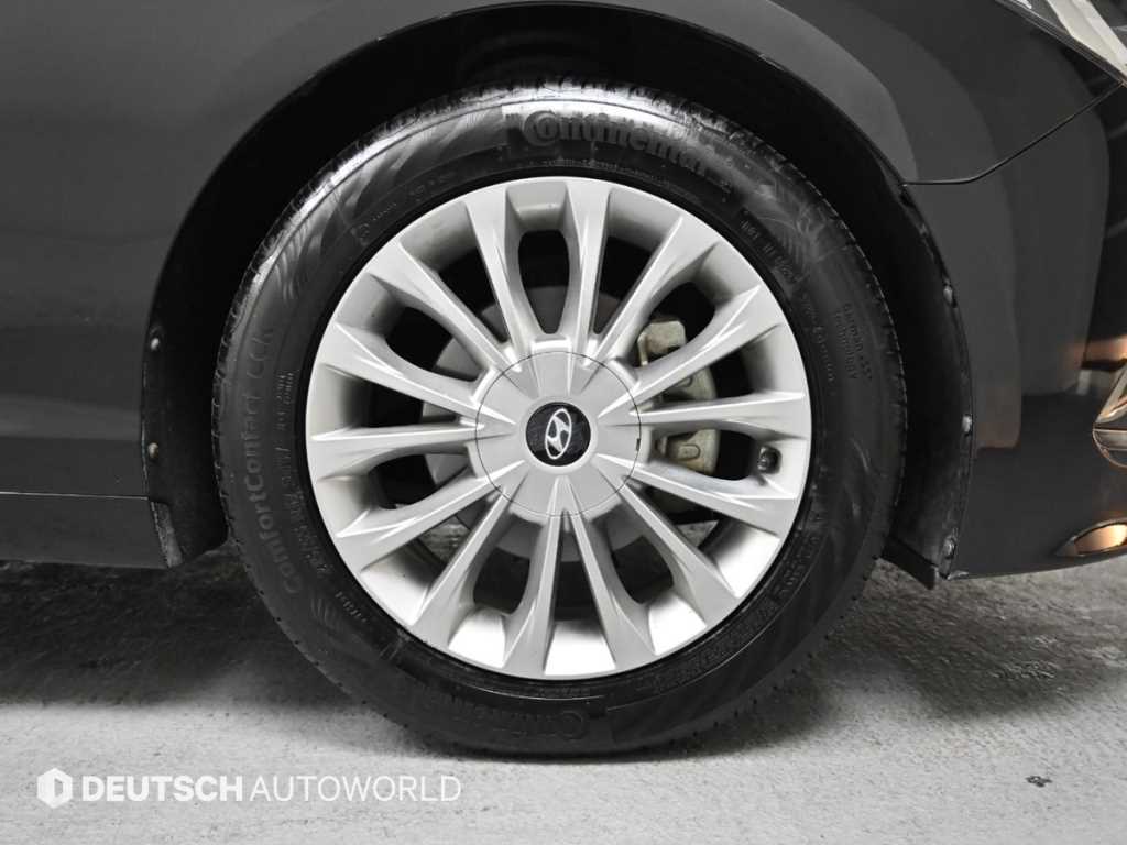 HYUNDAI Sonata - Vista 5