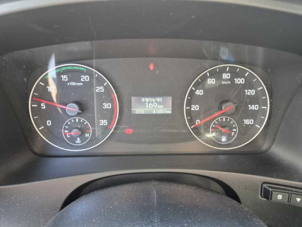 medium and large cargo truck 2021 Blanco - Importación desde Corea - HF Imports Iquique - Foto 14