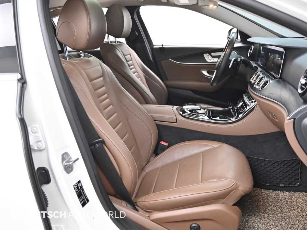 Mercedes Benz E class - Vista 10