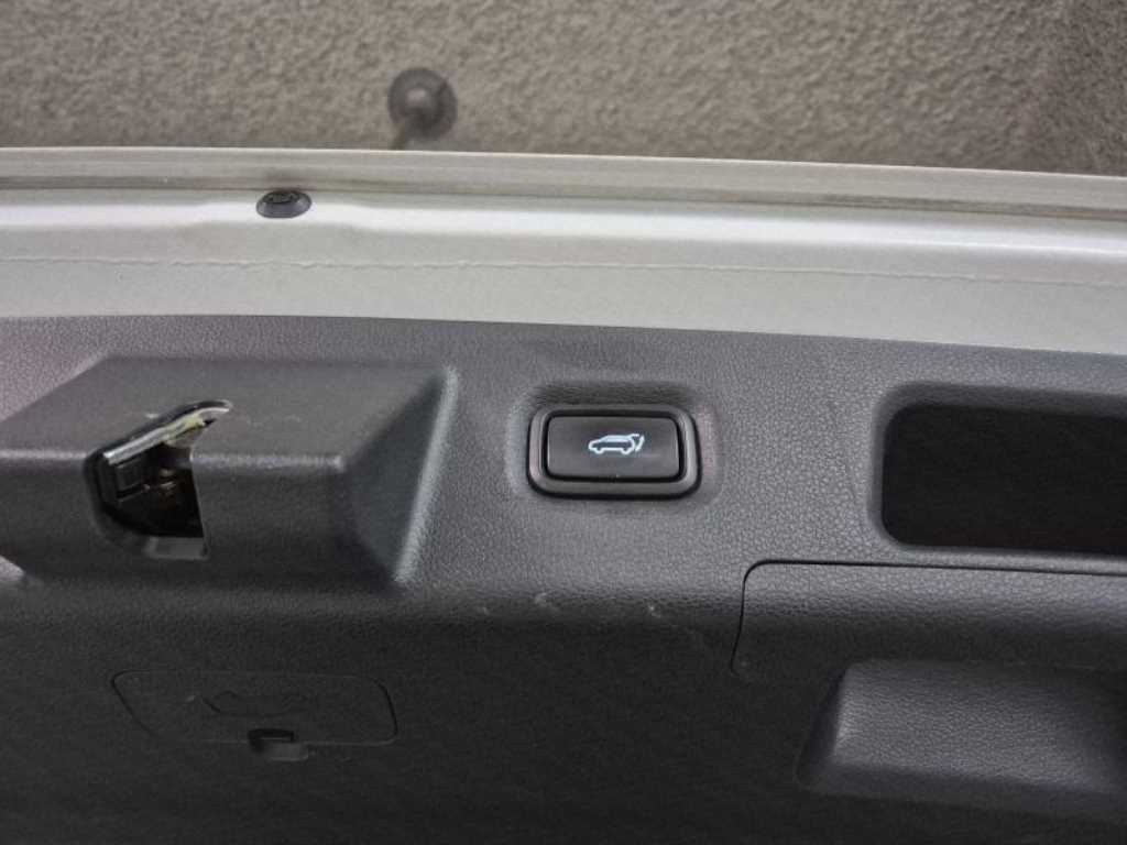 HYUNDAI Santa Fe - Vista 6