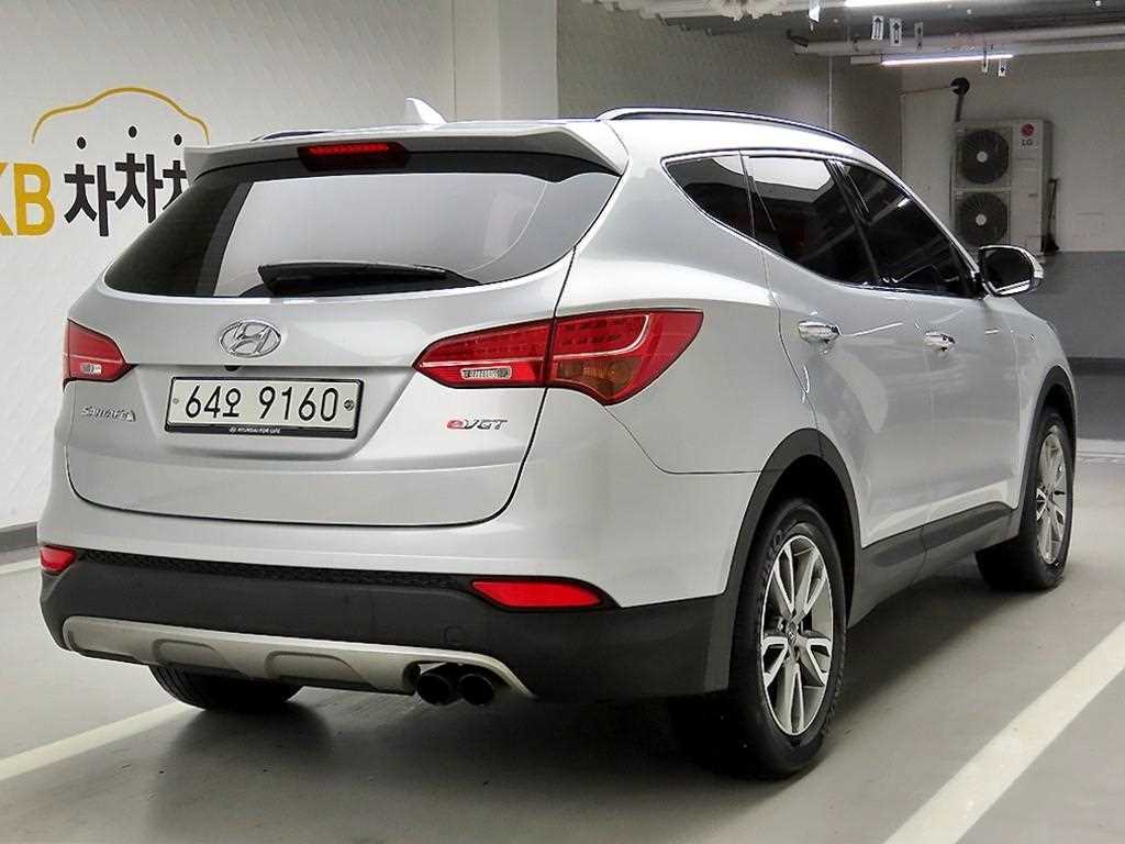 HYUNDAI Santa Fe - Vista 4