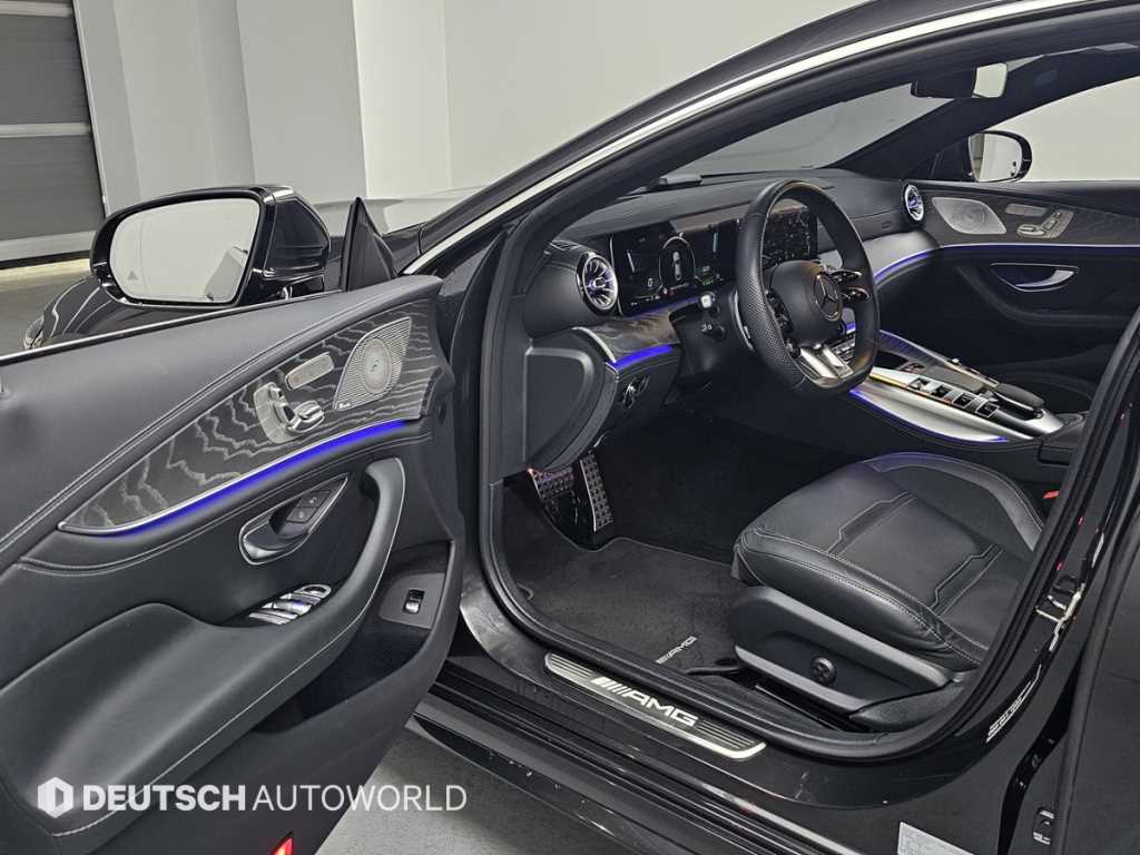 Mercedes Benz AMG GT - Vista 11